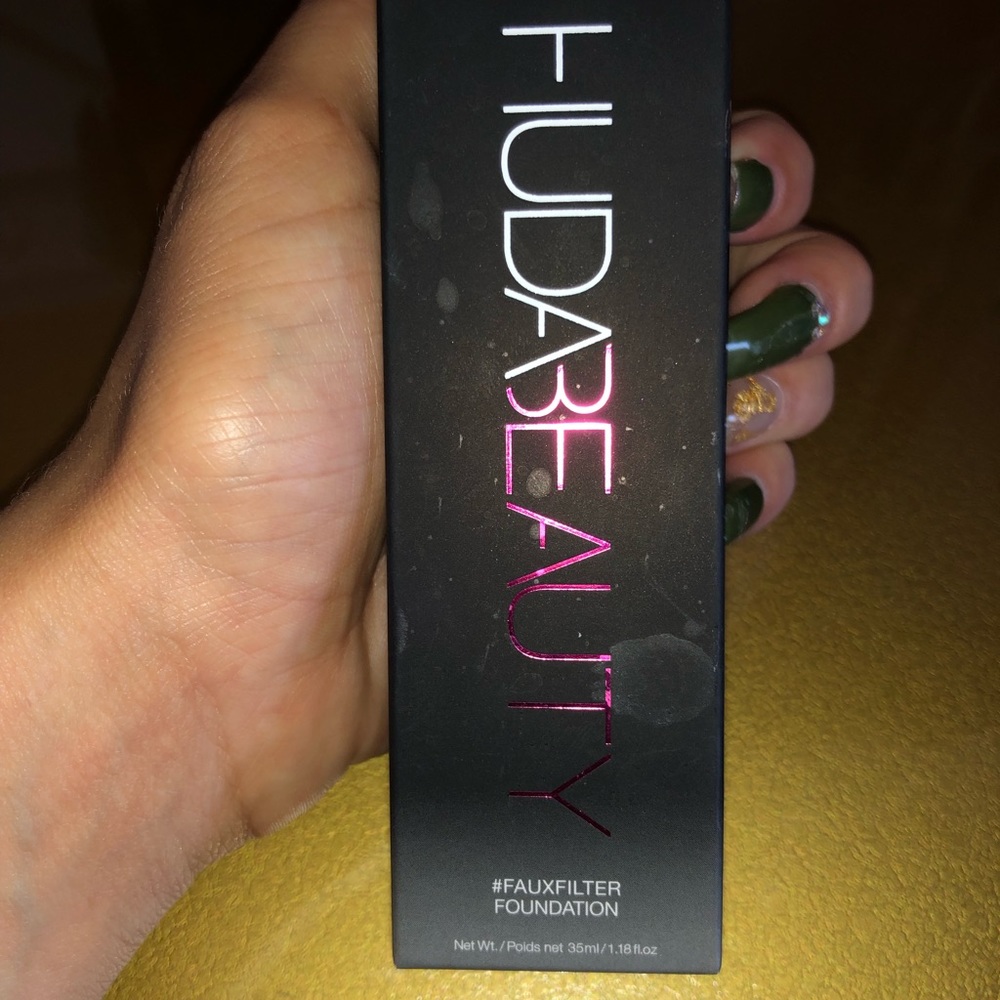 Huda beauty faux filter foundation